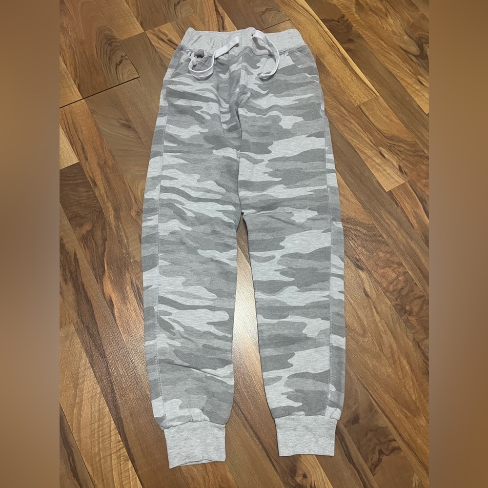 Reflex white camo pants size small